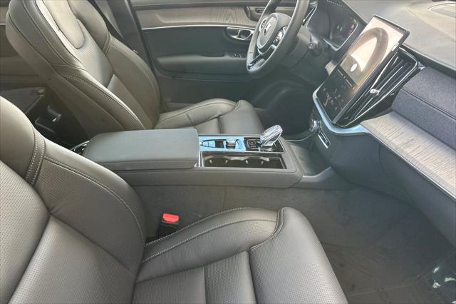 2026 Volvo XC90 B5 Ultra 6-Seater