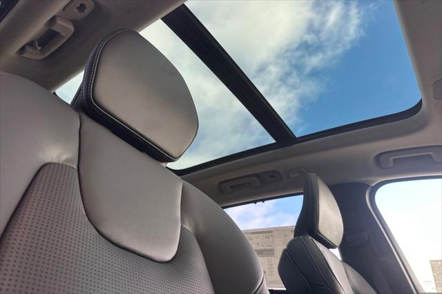 2026 Volvo XC90 B5 Ultra 6-Seater