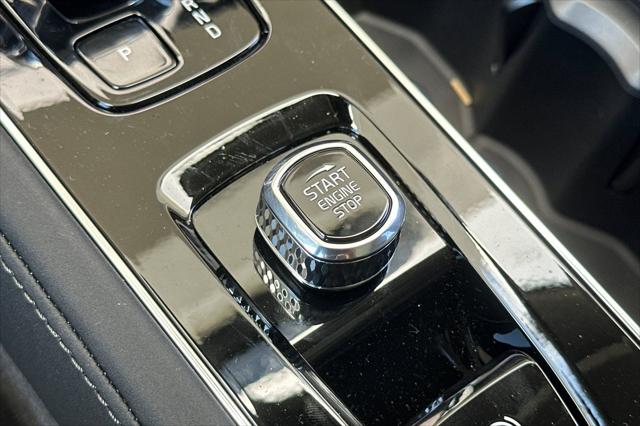 2026 Volvo XC90 B5 Ultra 6-Seater