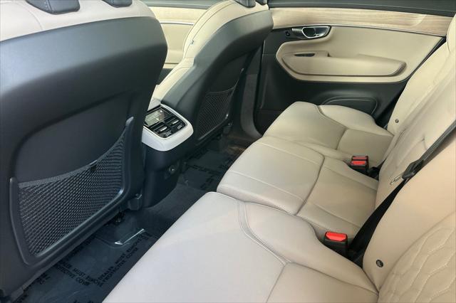 2026 Volvo XC90 B5 Plus 7-Seater