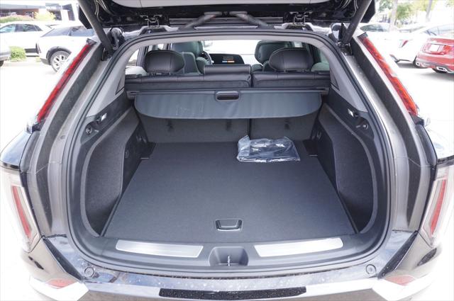 2025 Cadillac iQ Luxury 2 AWD