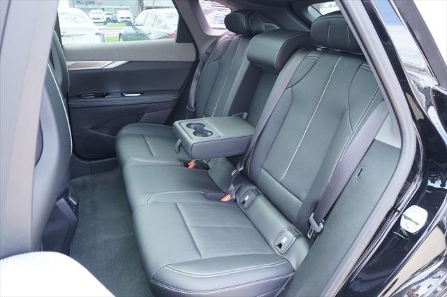 2025 Cadillac iQ Luxury 2 AWD