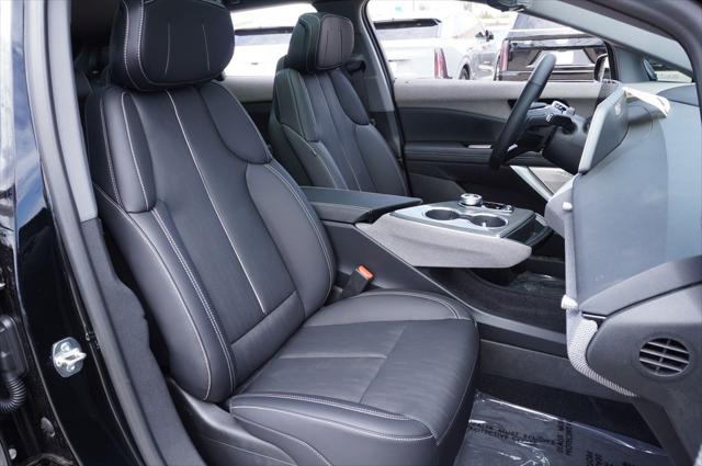 2025 Cadillac iQ Luxury 2 AWD
