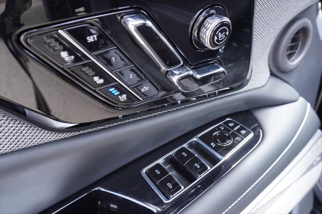 2025 Cadillac iQ Luxury 2 AWD