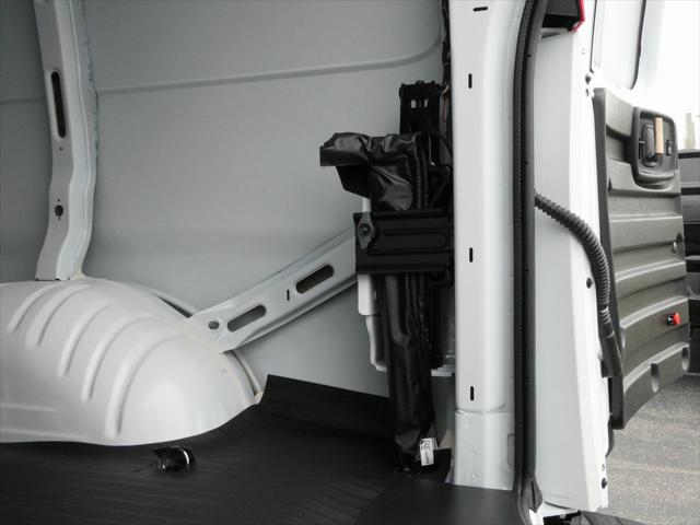 2025 GMC Savana Cargo RWD 3500 Regular Wheelbase Work Van