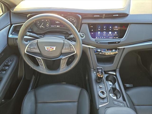 2025 Cadillac XT5 FWD Premium Luxury