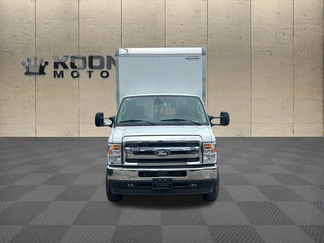 2026 Ford E-350 Cutaway Base Cutaway