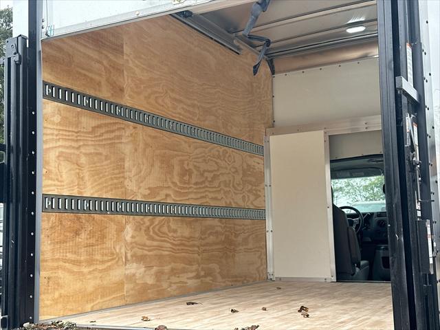 2026 Ford E-350 Cutaway Base Cutaway