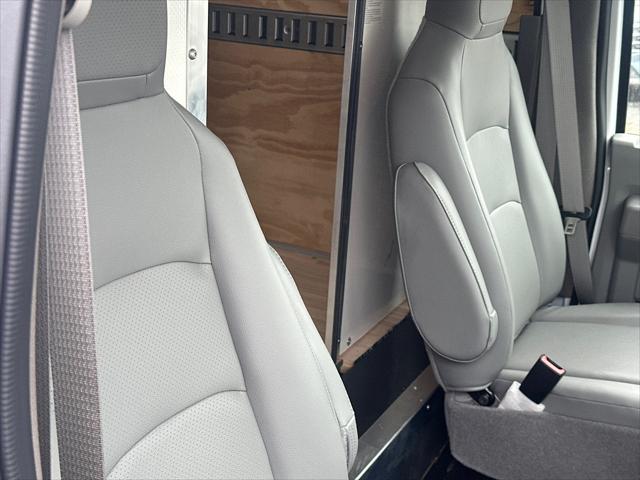 2026 Ford E-350 Cutaway Base Cutaway