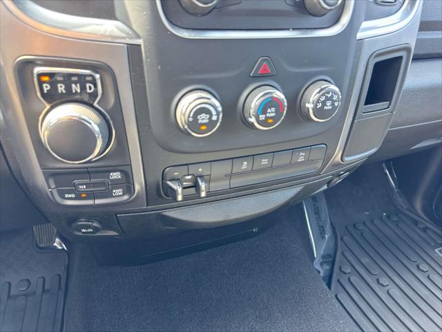 2022 Ram 1500 Classic Warlock Quad Cab 4x4 6'4" Box