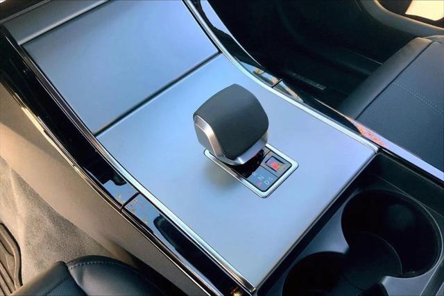 2025 Land Rover Range Rover Velar P250 S