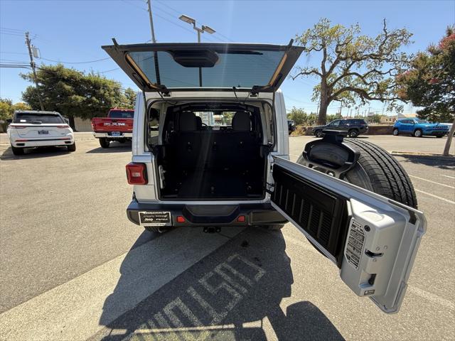 2024 Jeep Wrangler 4-Door Sahara 4x4