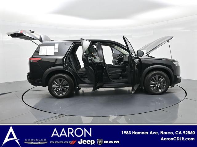 2022 Nissan Pathfinder S 4WD