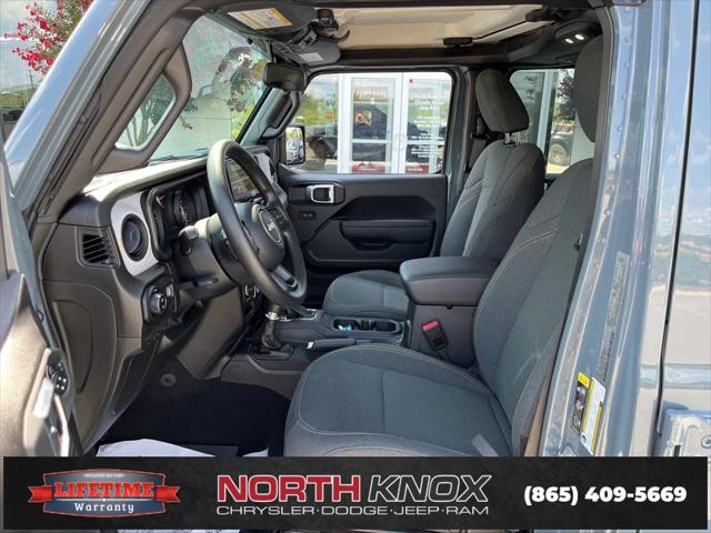 2025 Jeep Gladiator Nighthawk