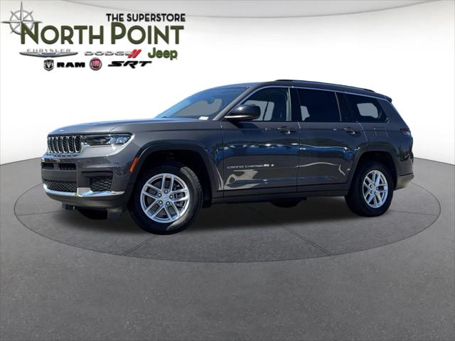 2022 Jeep Grand Cherokee L Laredo 4x4