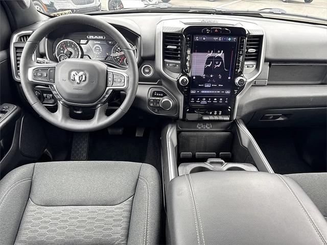 2025 RAM 1500 Big Horn Crew Cab 4x4 57 Box 2025 RAM 1500 Big Horn Crew Cab 4x4 57 Box