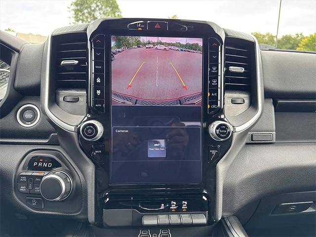 2025 RAM 1500 Big Horn Crew Cab 4x4 57 Box 2025 RAM 1500 Big Horn Crew Cab 4x4 57 Box