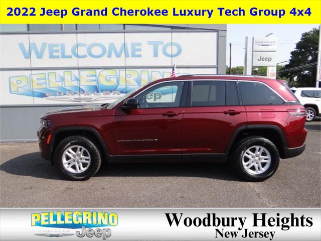 2022 Jeep Grand Cherokee Laredo 4x4