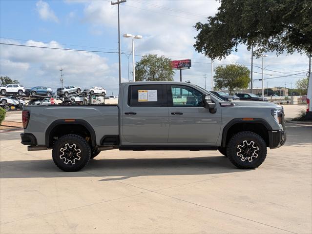 2025 GMC Sierra 2500HD 4WD Crew Cab Standard Bed AT4X