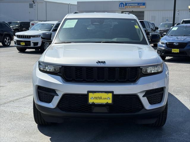 2023 Jeep Grand Cherokee Altitude 4x4