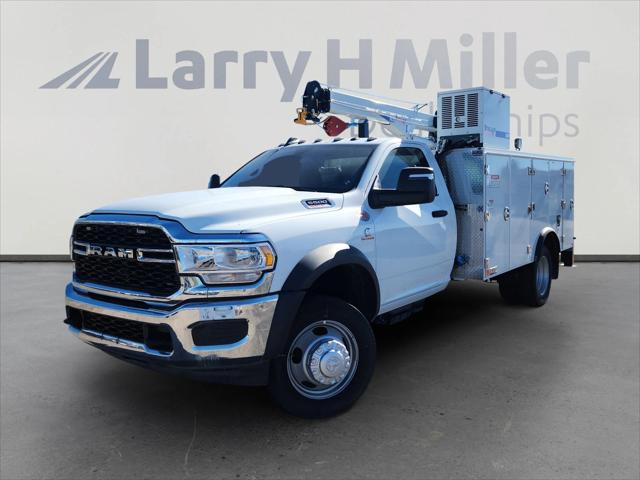 2024 RAM Ram 5500 Chassis Cab RAM 5500 TRADESMAN CHASSIS REGULAR CAB 4X4 84 CA 2024 RAM Ram 5500 Chassis Cab RAM 5500 TRADESMAN CHASSIS REGULAR CAB 4X4 84 CA