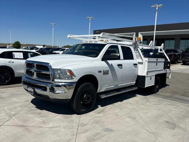 2018 RAM 3500 Chassis Tradesman/SLT/Laramie