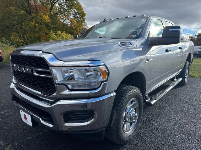 2023 RAM 2500 Tradesman Crew Cab 4x4 64 Box 2023 RAM 2500 Tradesman Crew Cab 4x4 64 Box