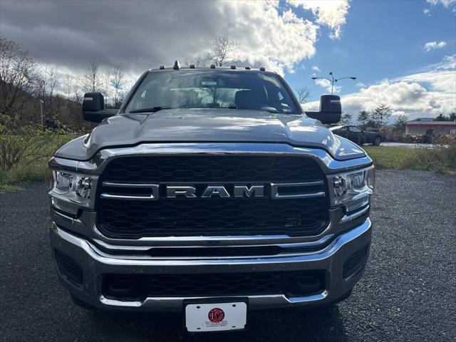 2023 RAM 2500 Tradesman Crew Cab 4x4 64 Box 2023 RAM 2500 Tradesman Crew Cab 4x4 64 Box