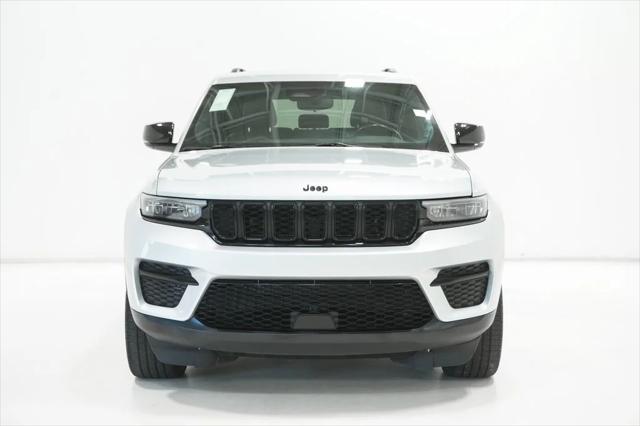 2022 Jeep Grand Cherokee Altitude 4x4