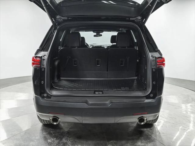 2023 Chevrolet Traverse AWD LT Leather