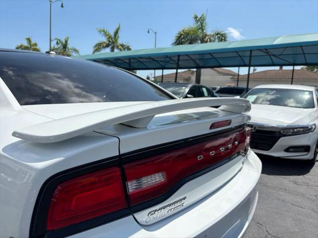 2014 Dodge Charger R/T Plus