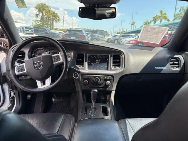 2014 Dodge Charger R/T Plus
