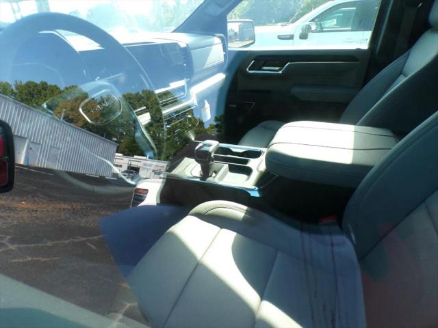 2025 GMC Sierra 1500 4WD Crew Cab Short Box SLT