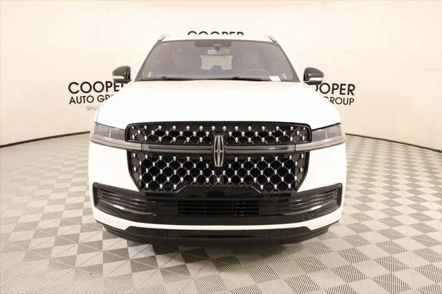 2025 Lincoln Navigator Black Label