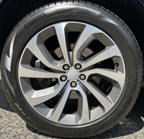 2023 Land Rover Discovery Sport S R-Dynamic