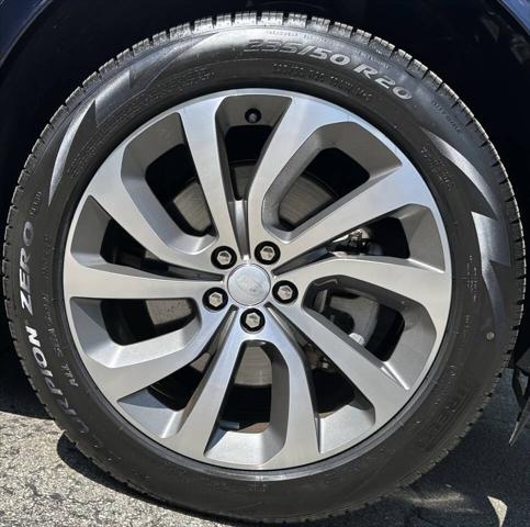 2023 Land Rover Discovery Sport S R-Dynamic
