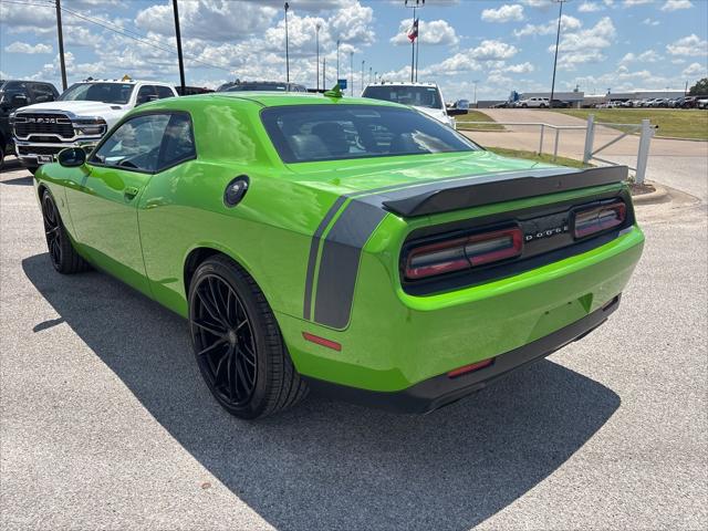 2017 Dodge Challenger 392 Hemi Scat Pack Shaker