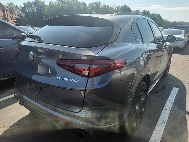 2022 Alfa Romeo Stelvio Veloce Ti AWD