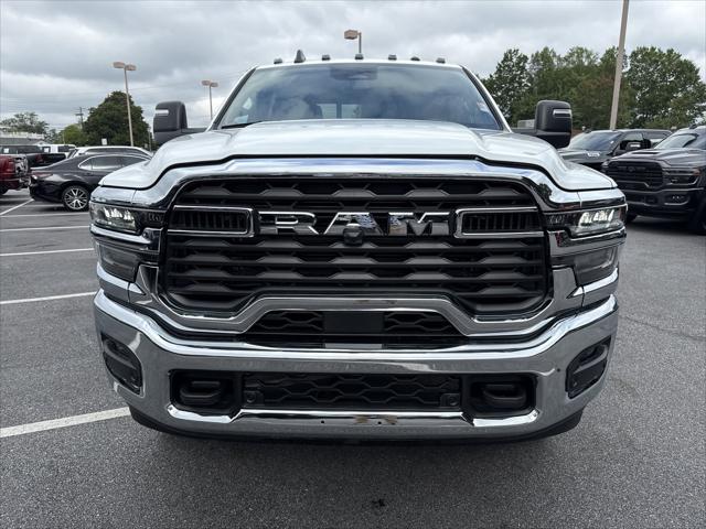 2025 RAM 2500 Tradesman Crew Cab 4x4 64 Box