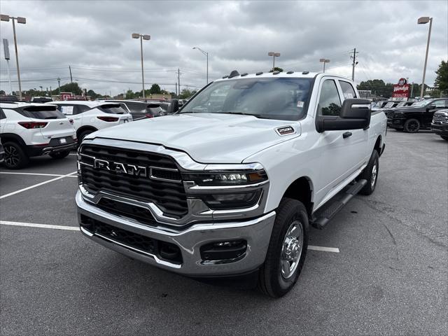 2025 RAM 2500 Tradesman Crew Cab 4x4 64 Box