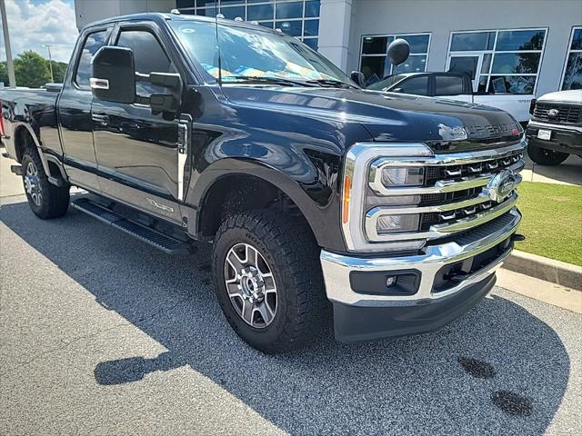 2023 Ford F-350 LARIAT