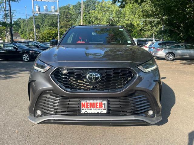 2022 Toyota Highlander XSE