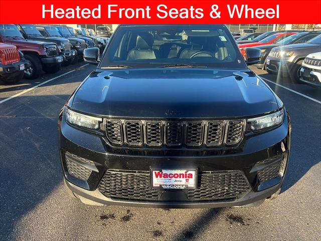 2022 Jeep Grand Cherokee Altitude 4x4 2022 Jeep Grand Cherokee Altitude 4x4