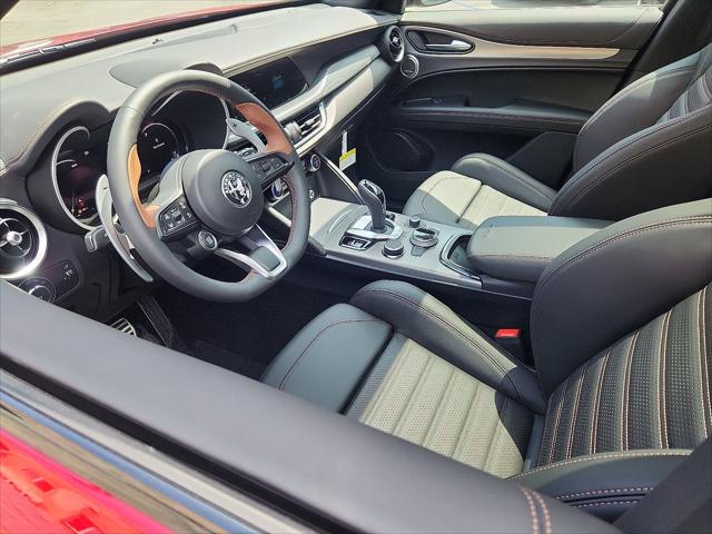 2025 Alfa Romeo Stelvio Sprint AWD