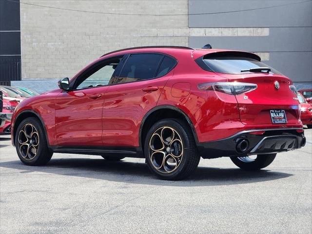 2025 Alfa Romeo Stelvio Sprint AWD