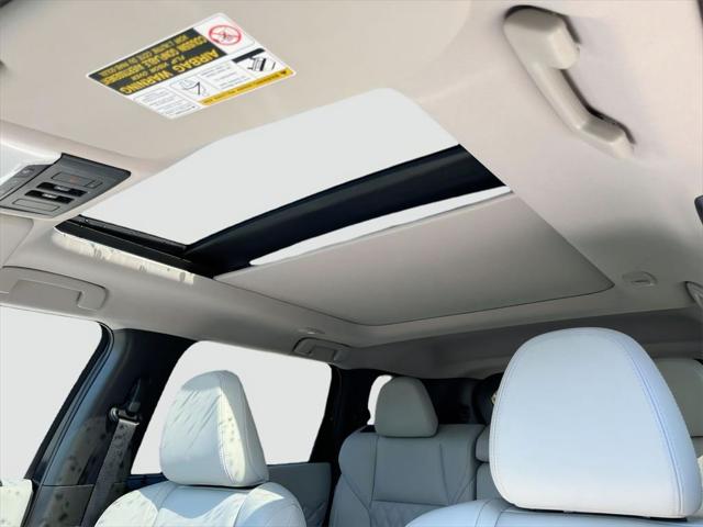 2025 Mitsubishi Outlander PHEV PLATINUM EDITION S-AWC
