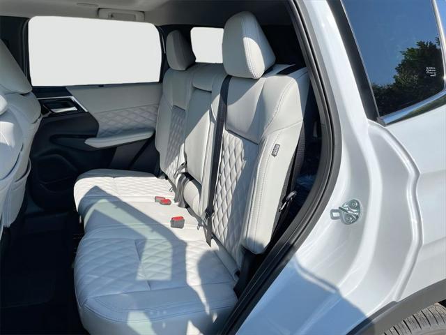 2025 Mitsubishi Outlander PHEV SEL S-AWC