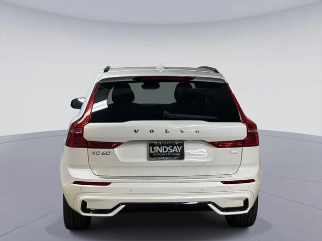 2023 Volvo XC60 Recharge T8 Plus Dark Theme