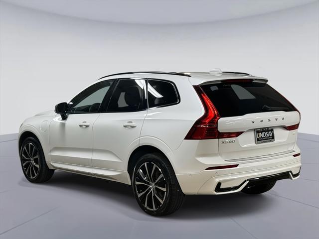 2023 Volvo XC60 Recharge T8 Plus Dark Theme