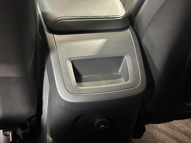 2023 Volvo XC60 Recharge T8 Plus Dark Theme